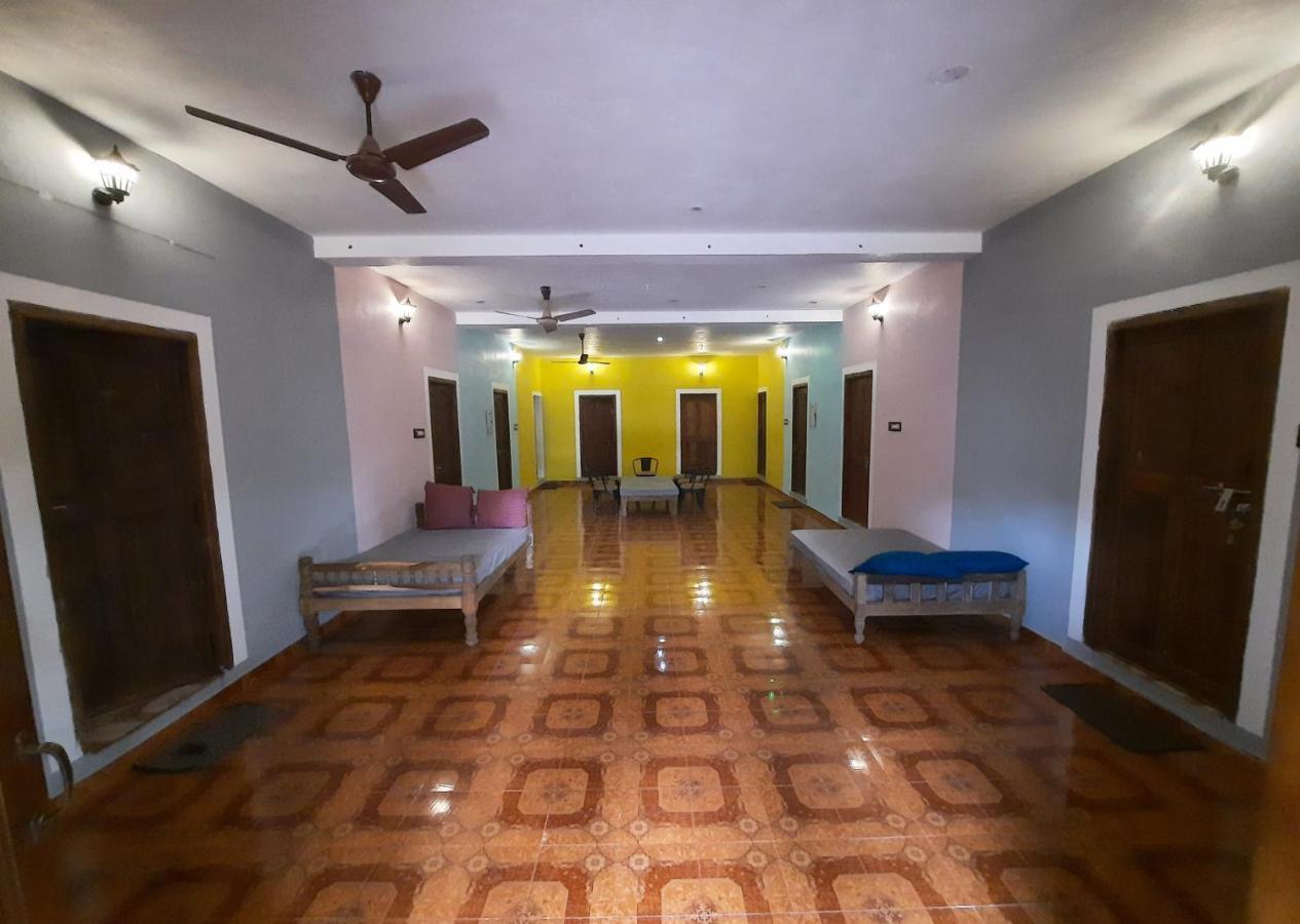 Unearth Hostel Auroville Luaran gambar